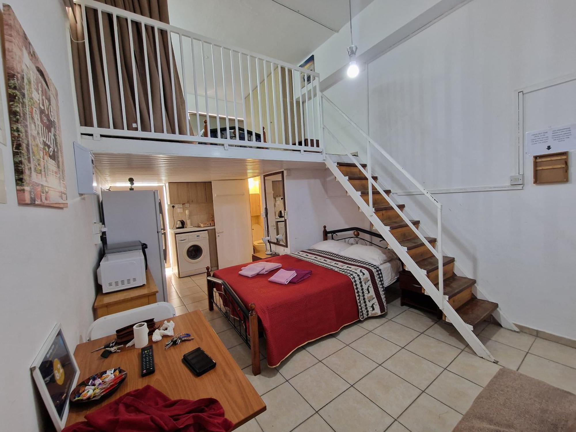 Strovolos Rooms Studios Nicosia Værelse billede