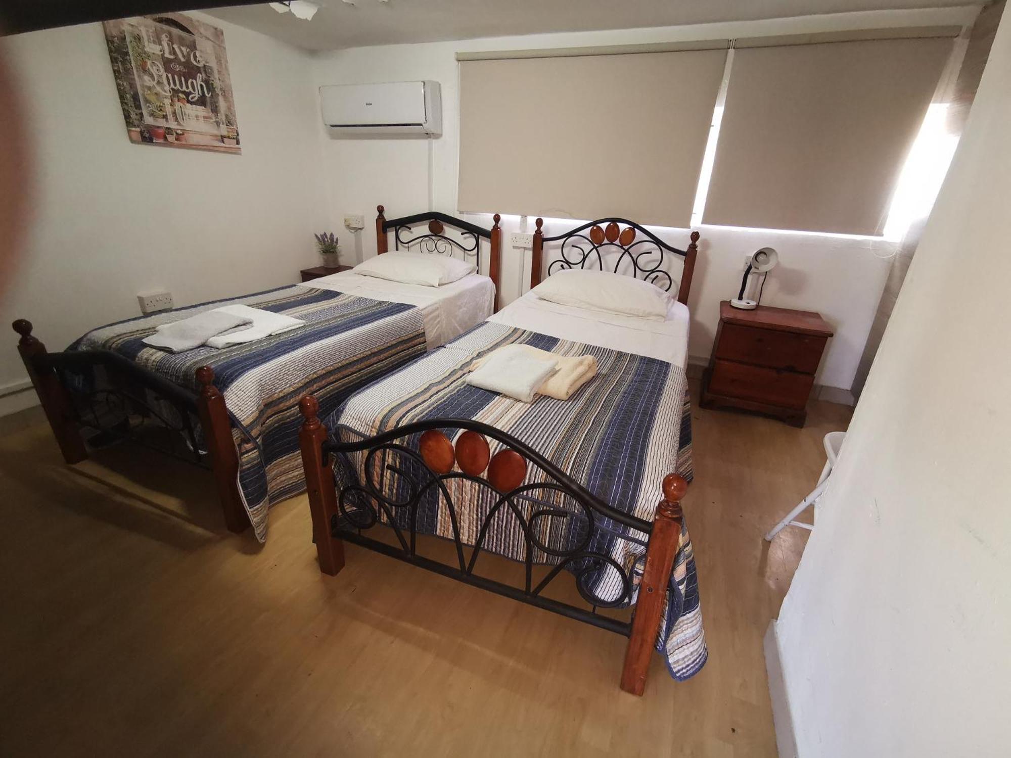Strovolos Rooms Studios Nicosia Værelse billede